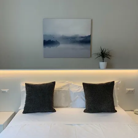 Ξενοδοχείο Loveno Μενάτζιο